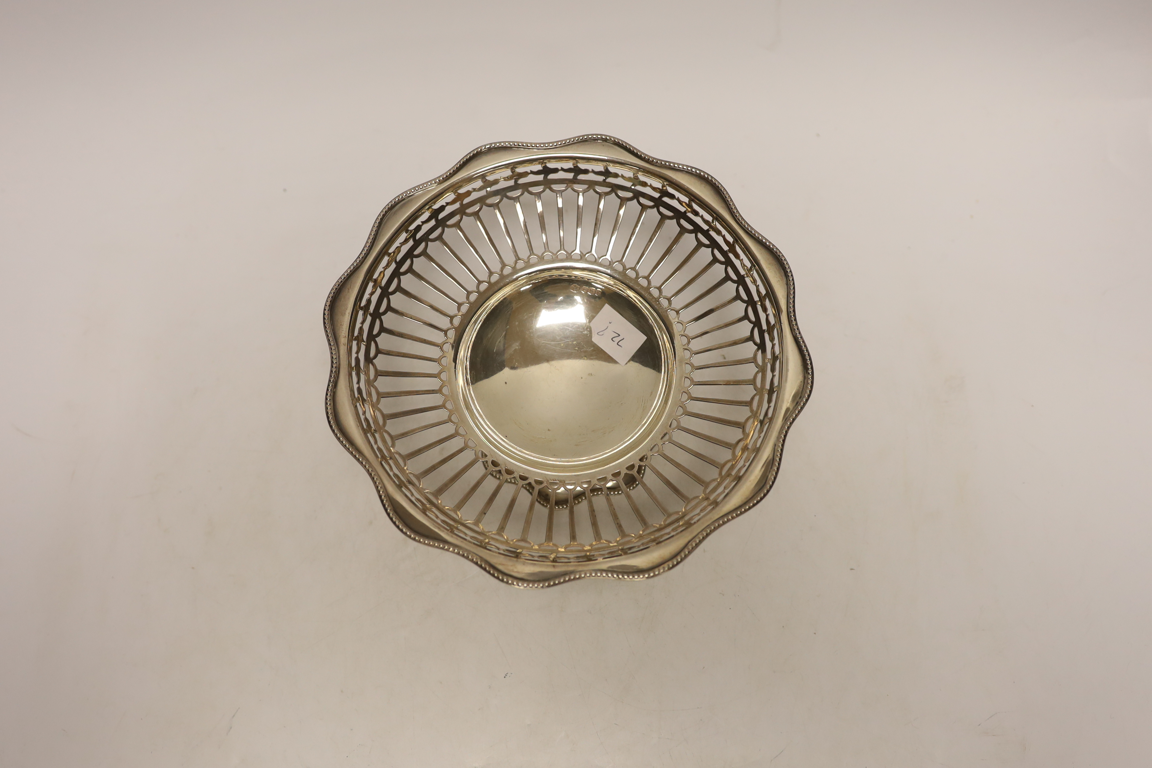 A George V pierced silver pedestal bowl (lacking insert?), William Hutton & Sons, Sheffield, 1919, diameter 20.4cm, 8.4oz